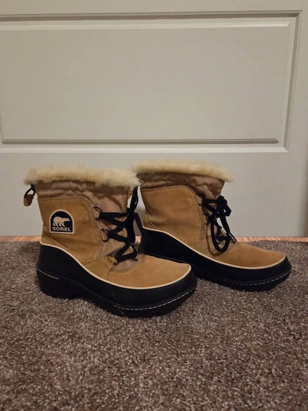 Sorel Women's Boots Tivoli II- US Size 9